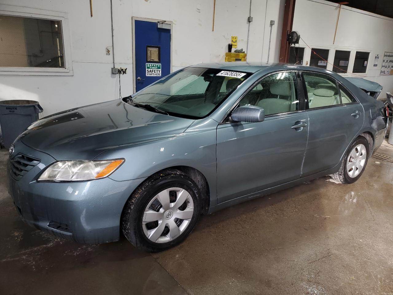 TOYOTA CAMRY TEAL