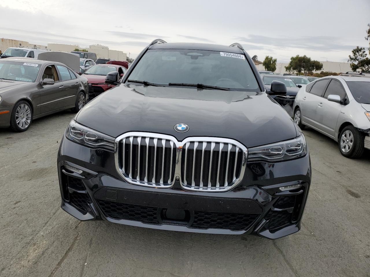 2019 BMW X7 - Image 5