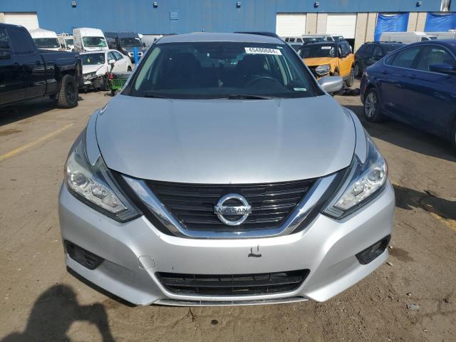 2017 Nissan ALTIMA - Image 5