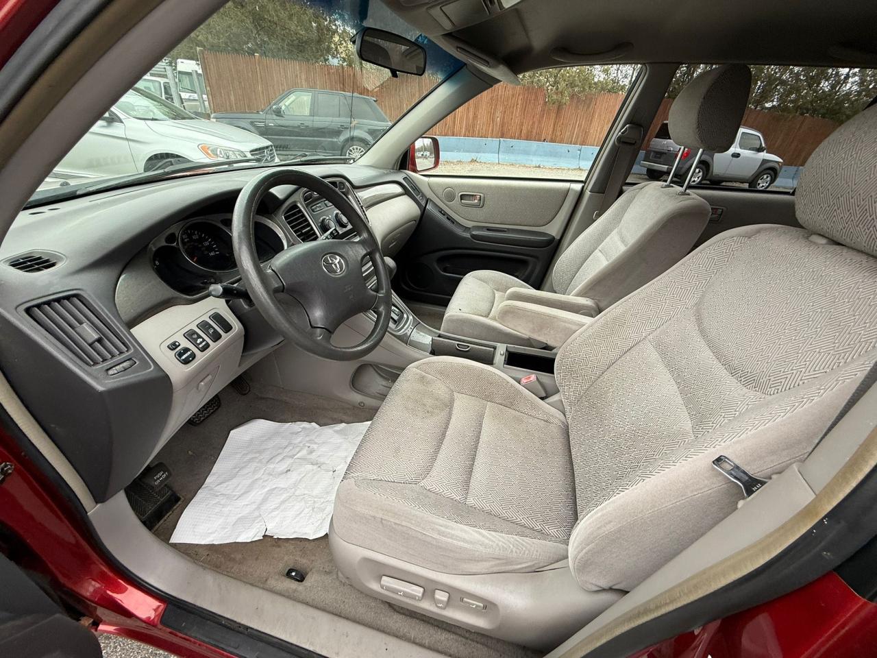 2002 TOYOTA HIGHLANDER - Image 5
