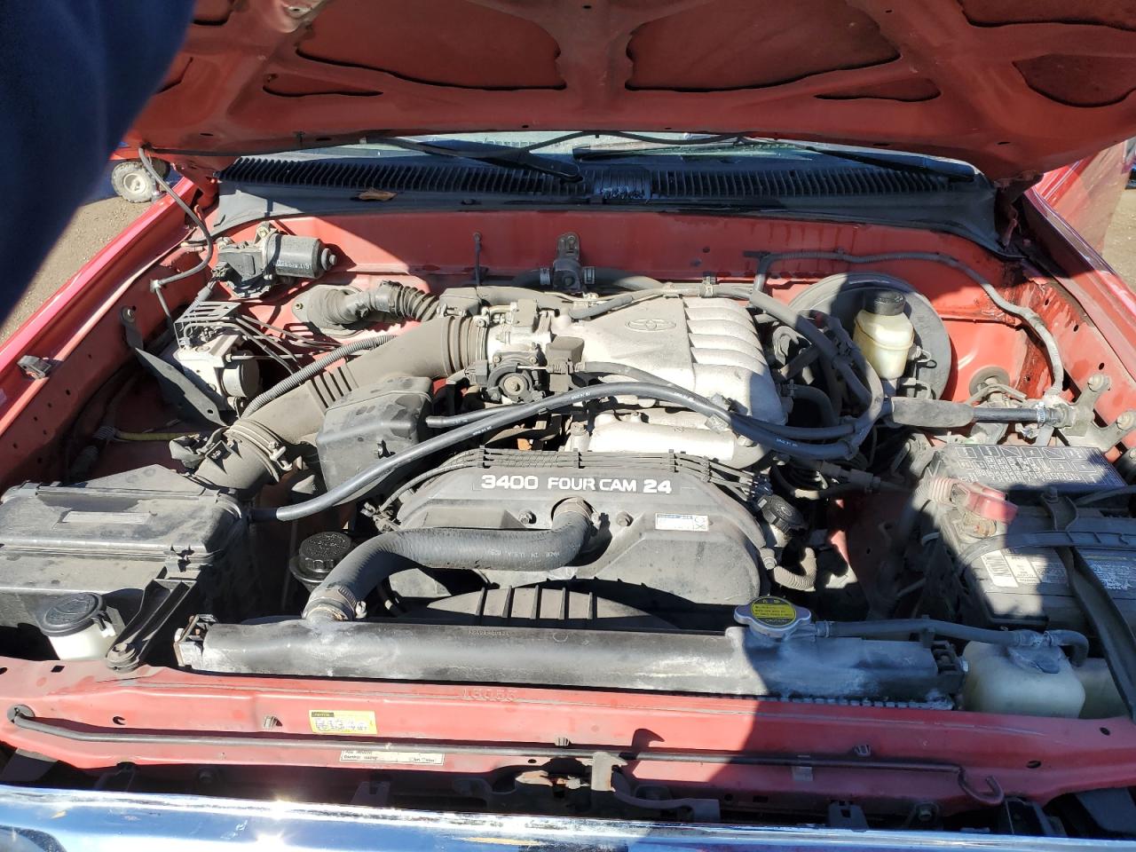 2004 Toyota Tacoma - Image 11
