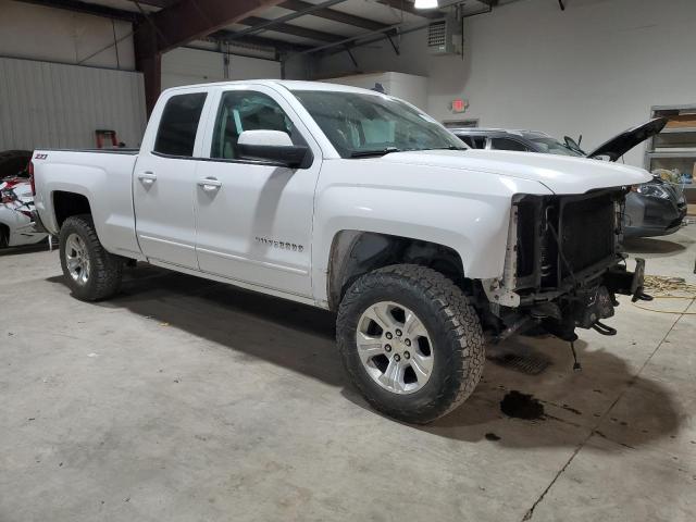 2015 Chevrolet SILVERADO - Image 4