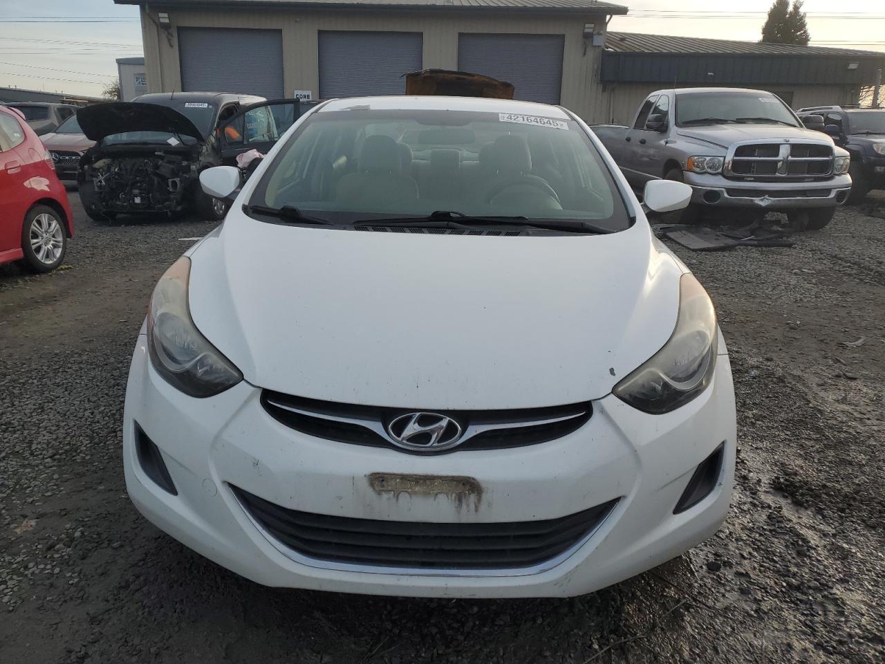 2011 HYUNDAI ELANTRA - Image 5