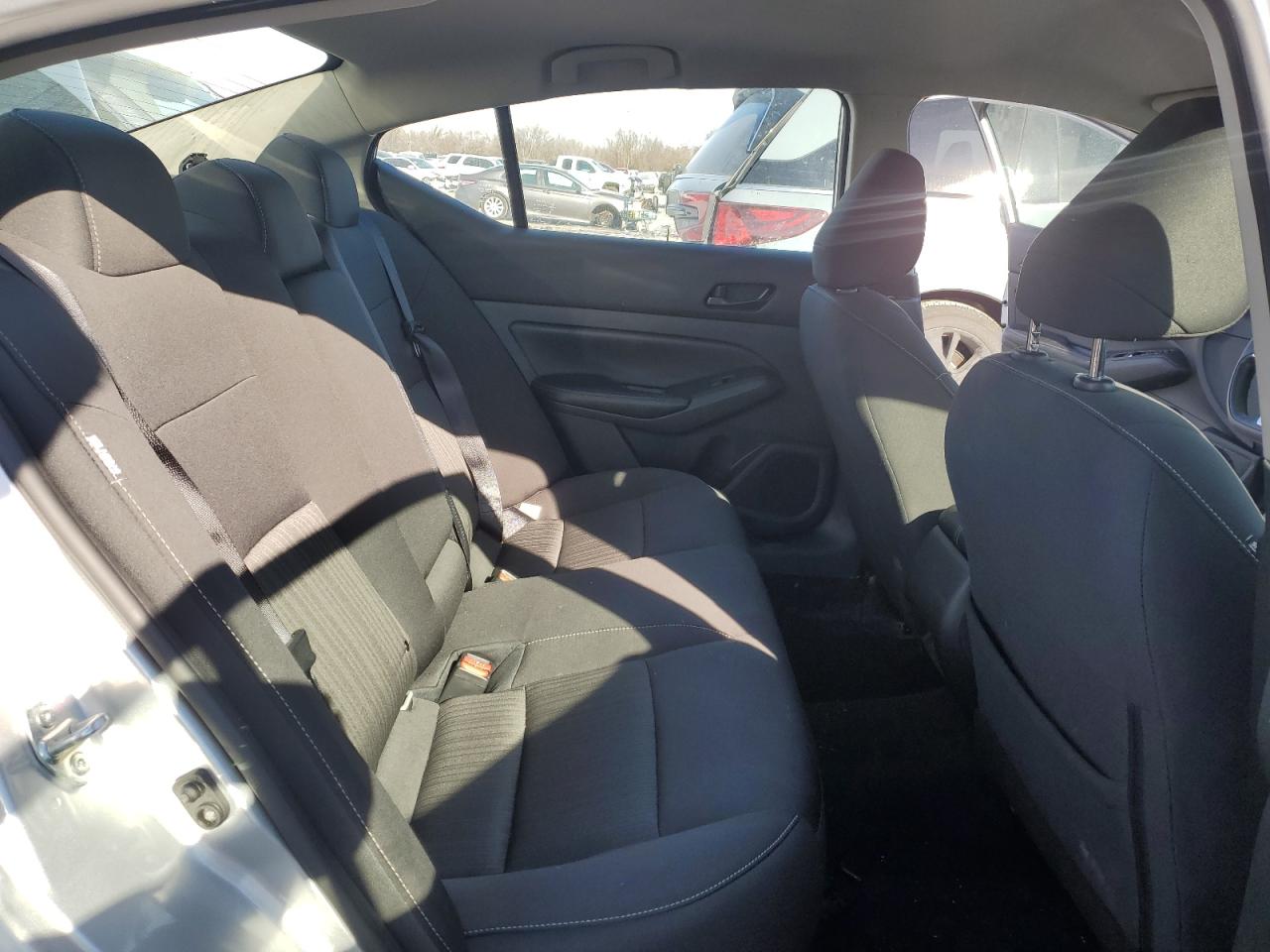 2024 Nissan Altima - Image 10