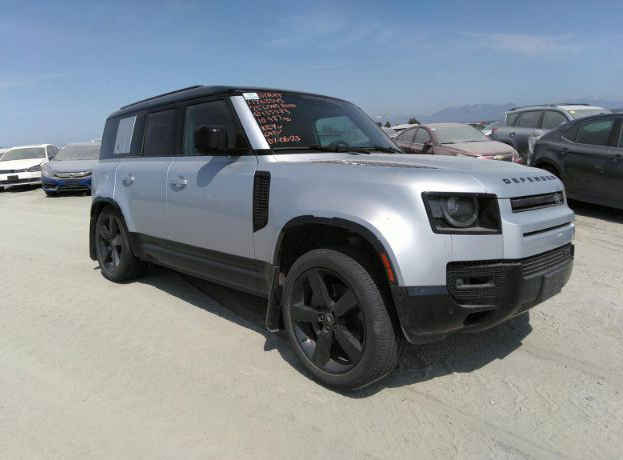 Land Rover Defender 110 X-Dynamic SE