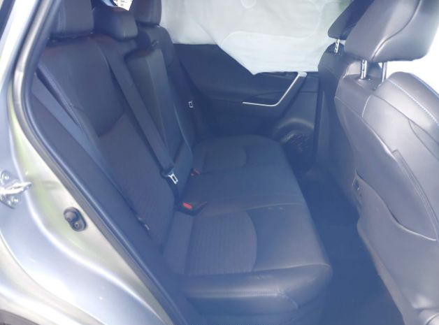 2021 Toyota RAV4 Hybrid - Image 8