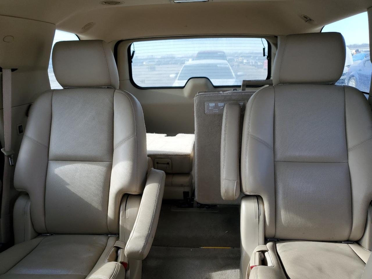 2012 GMC YUKON BLACK - Image 10