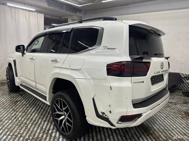 2023 Toyota Land Cruiser - Image 4