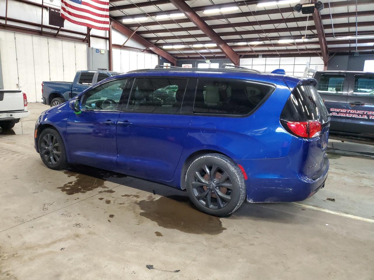 2019 CHRYSLER PACIFICA - Image 2