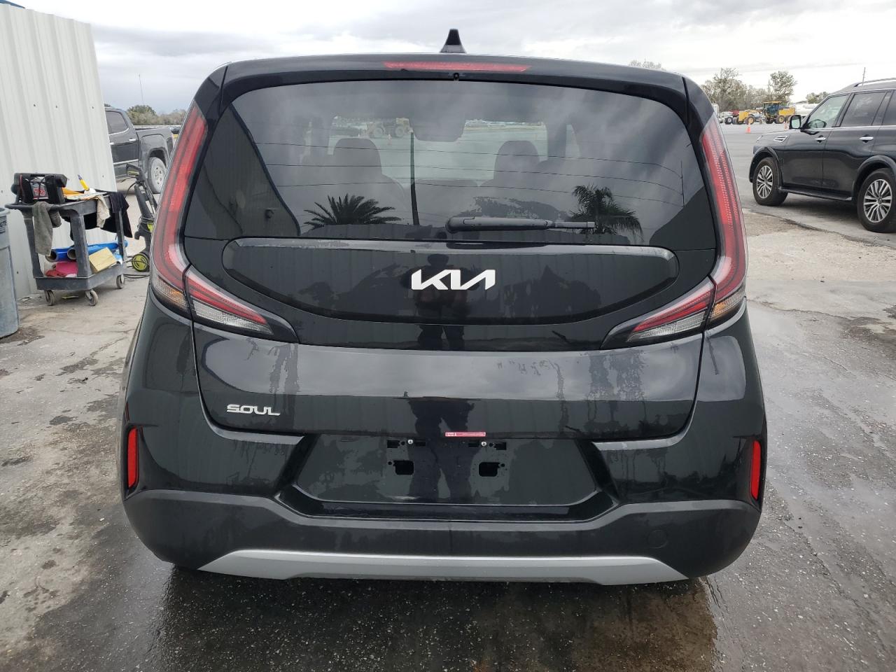 2024 KIA SOUL BLACK - Image 6