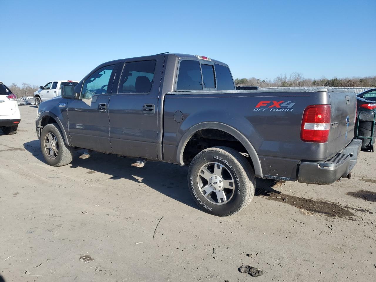 2004 Ford F-150 - Image 2