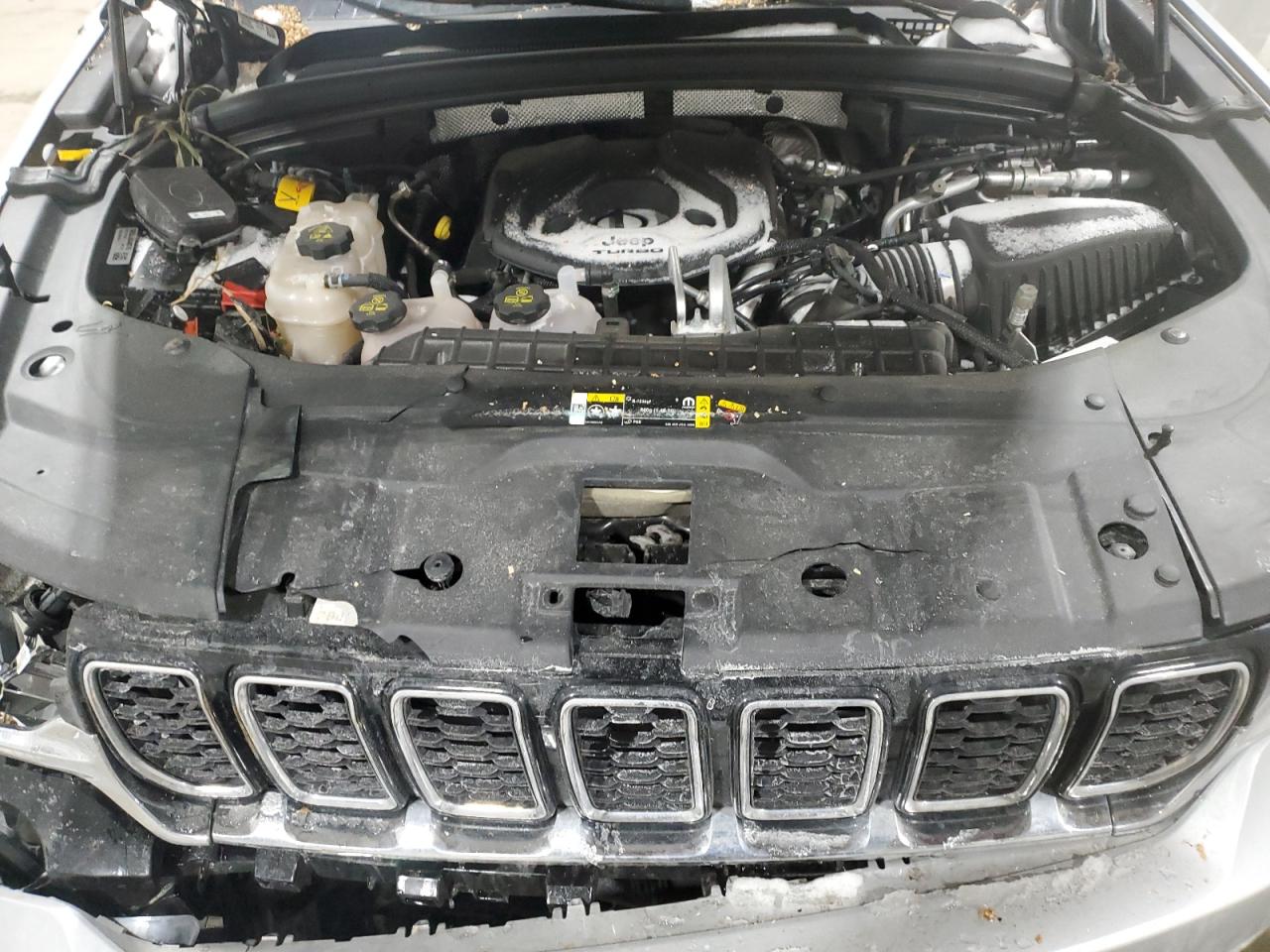 2024 Jeep Grand Cherokee - Image 12