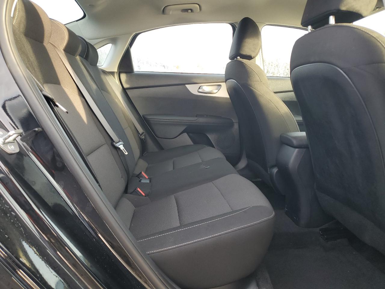 2024 KIA FORTE - Image 10