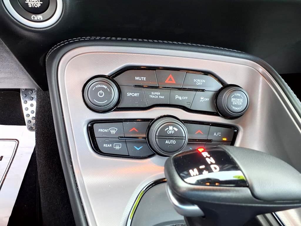 2023 Dodge Challenger - Image 8