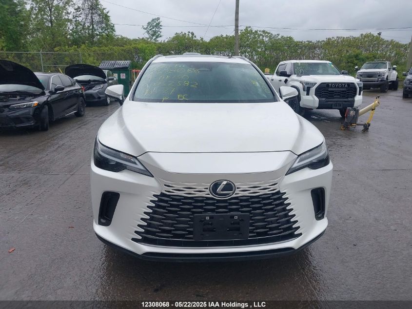 2025 Lexus RX350 - Image 12