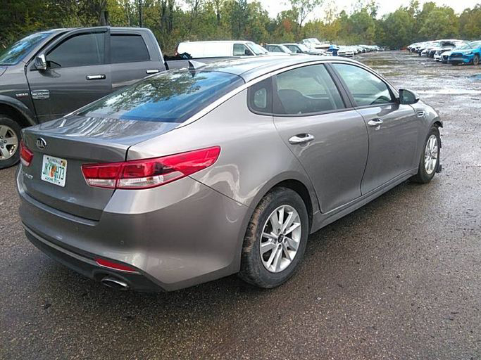 2018 Kia Optima - Image 3