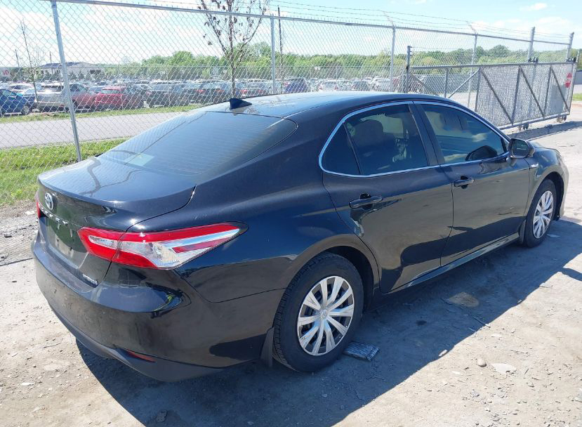 2018 Toyota Camry - Image 5
