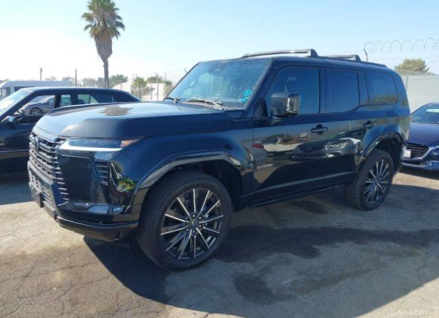 2024 Lexus GX550 - Image 3