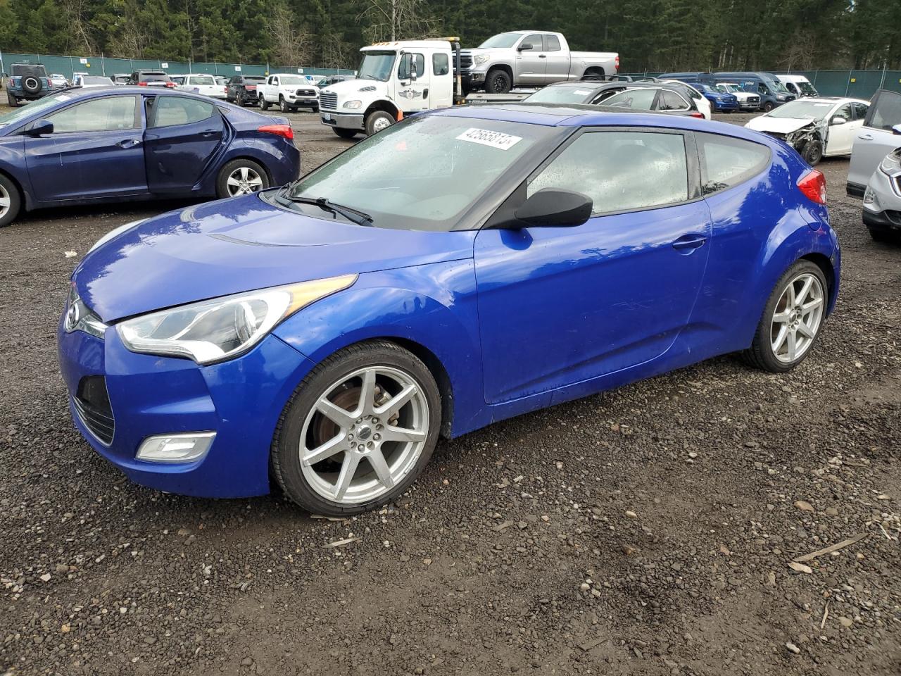 HYUNDAI VELOSTER BLUE