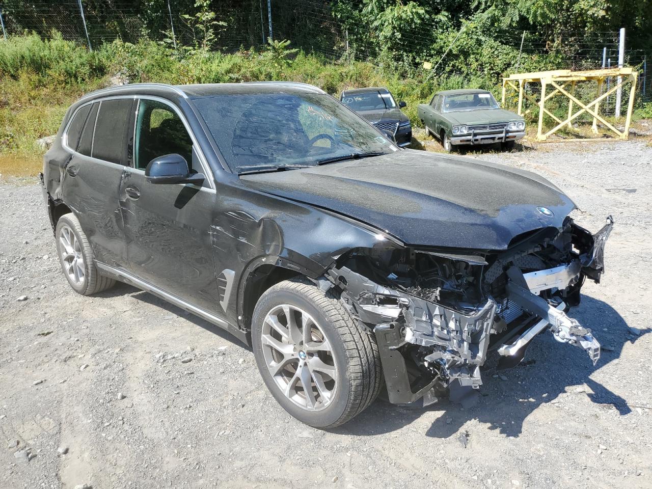2025 BMW X5 - Image 4