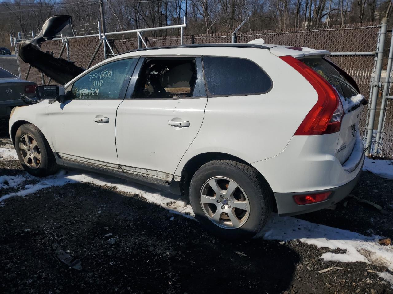 2010 VOLVO XC60 - Image 2
