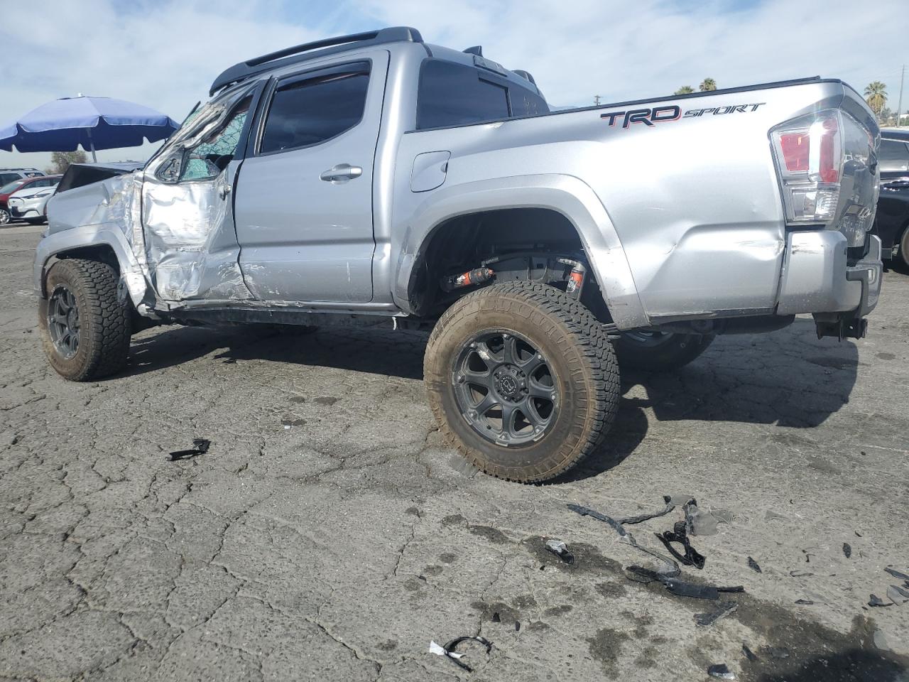 2021 TOYOTA TACOMA GRAY - Image 2