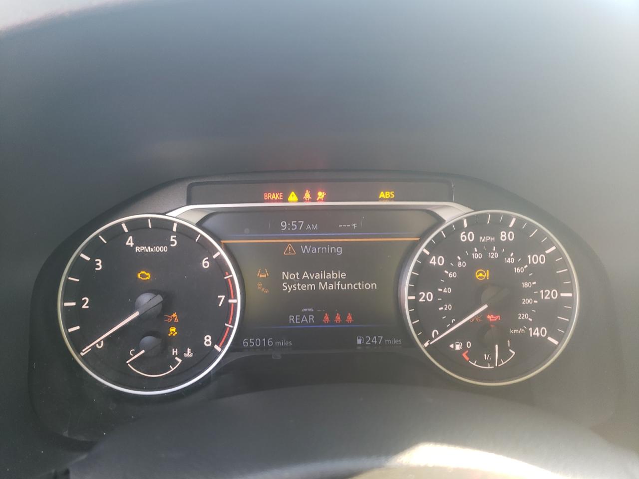 2023 Nissan Altima - Image 9