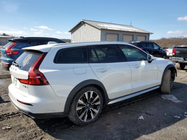 2021 Volvo V60 - Image 3
