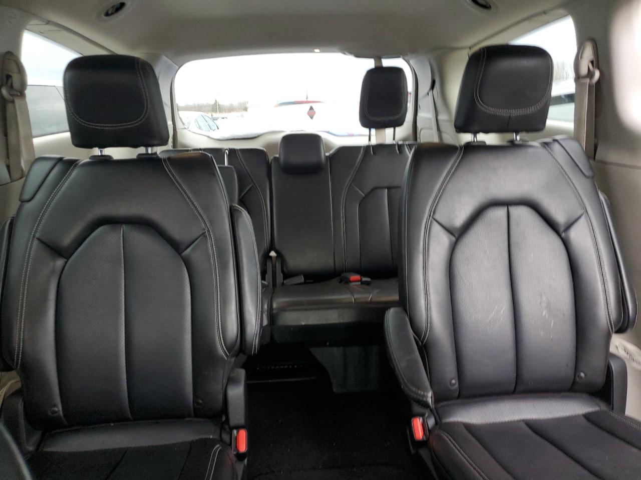 2023 CHRYSLER PACIFICA - Image 10