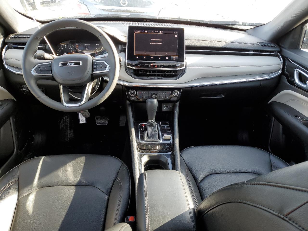 2024 Jeep Compass - Image 8