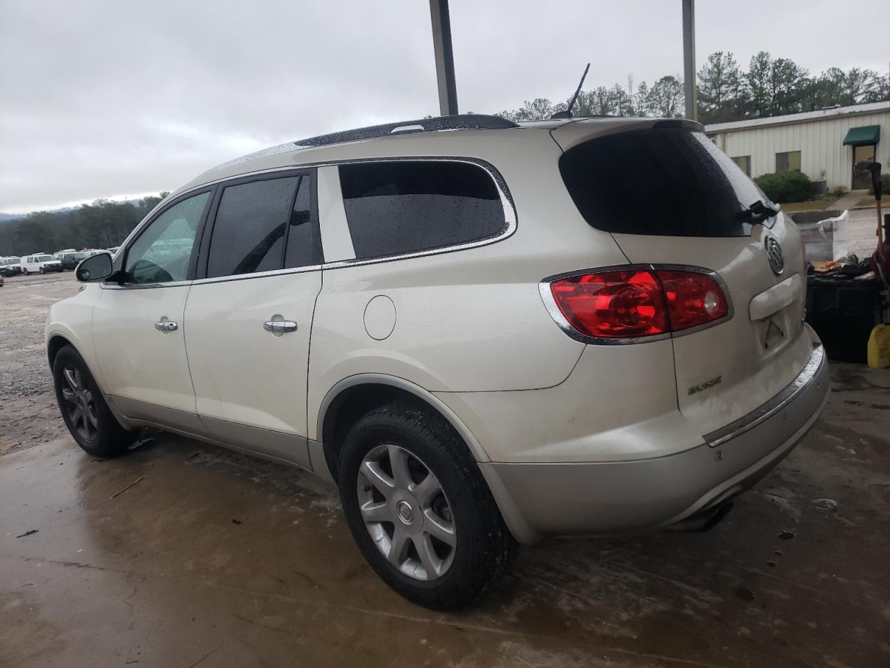2008 BUICK ENCLAVE - Image 2