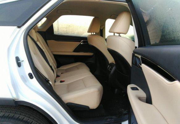 2022 Lexus RX350 - Image 8