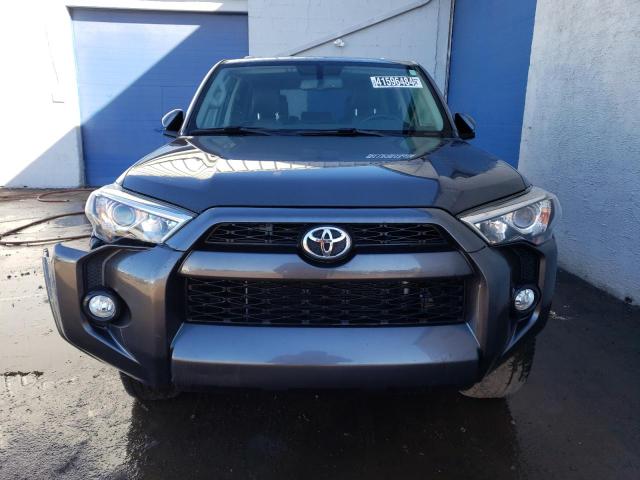 2017 Toyota 4RUNNER - Image 5