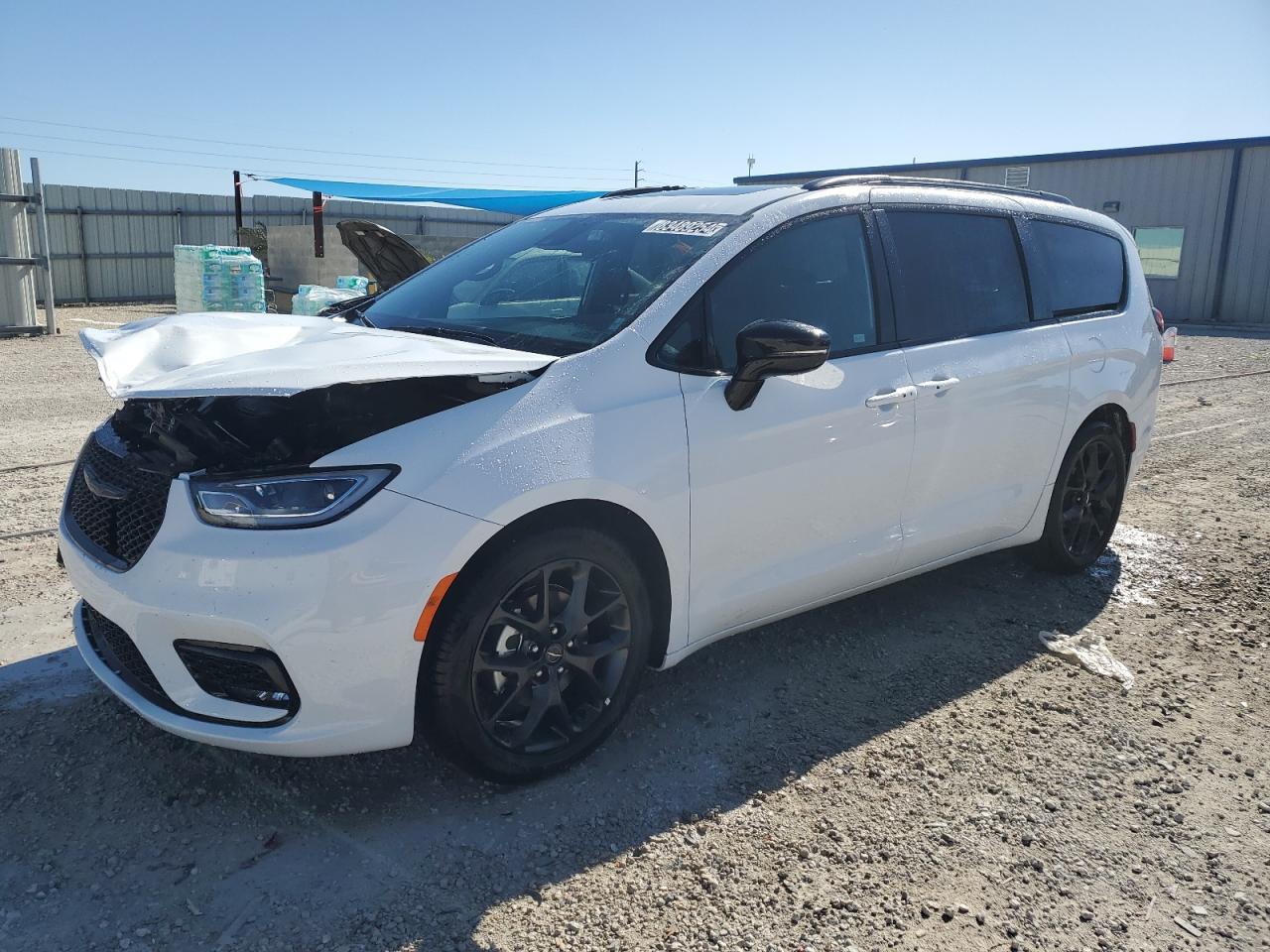 CHRYSLER PACIFICA