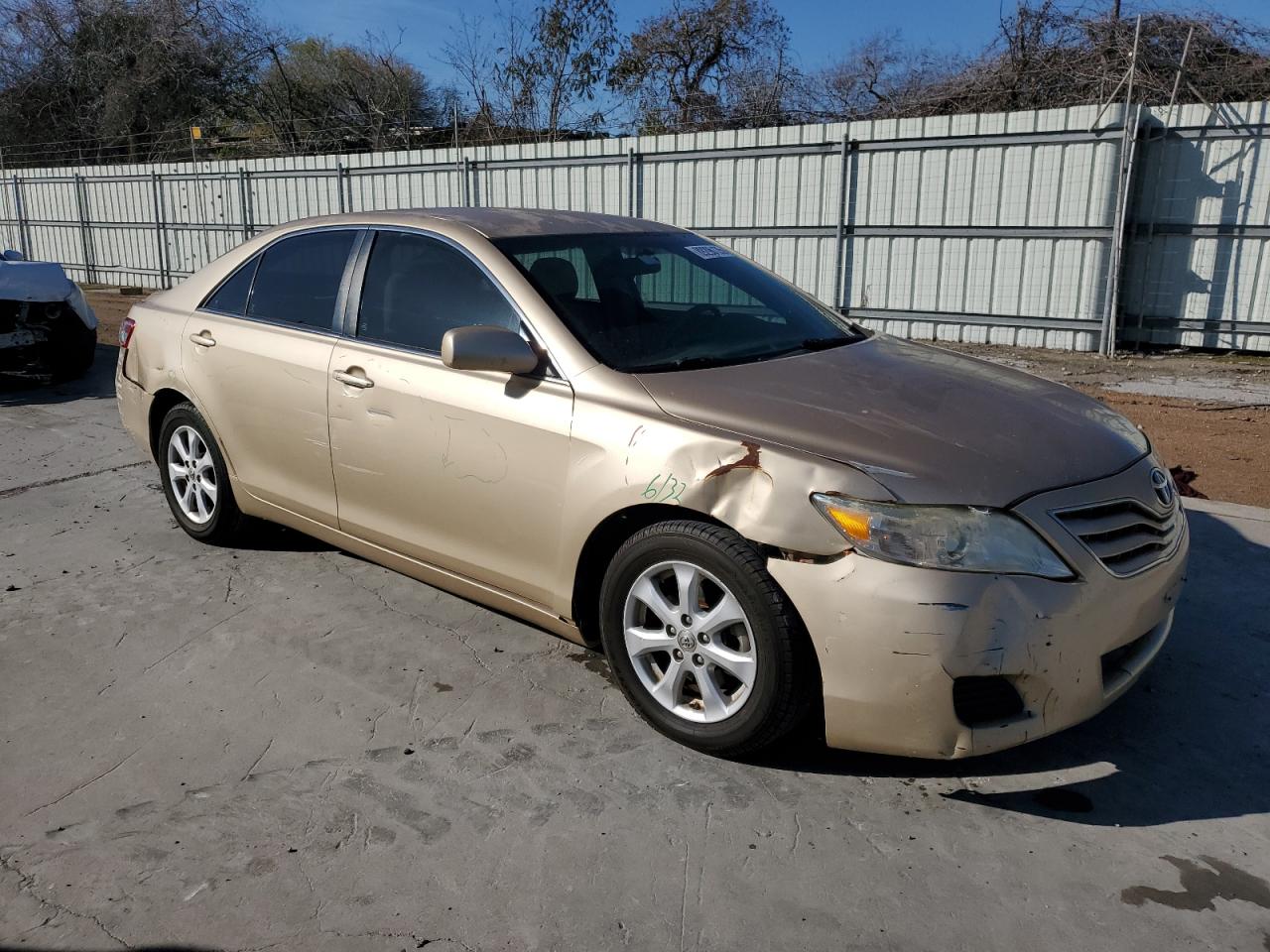 2011 Toyota Camry - Image 4