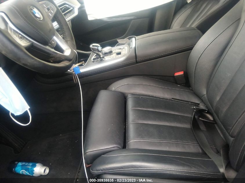 2022 BMW X7 - Image 6
