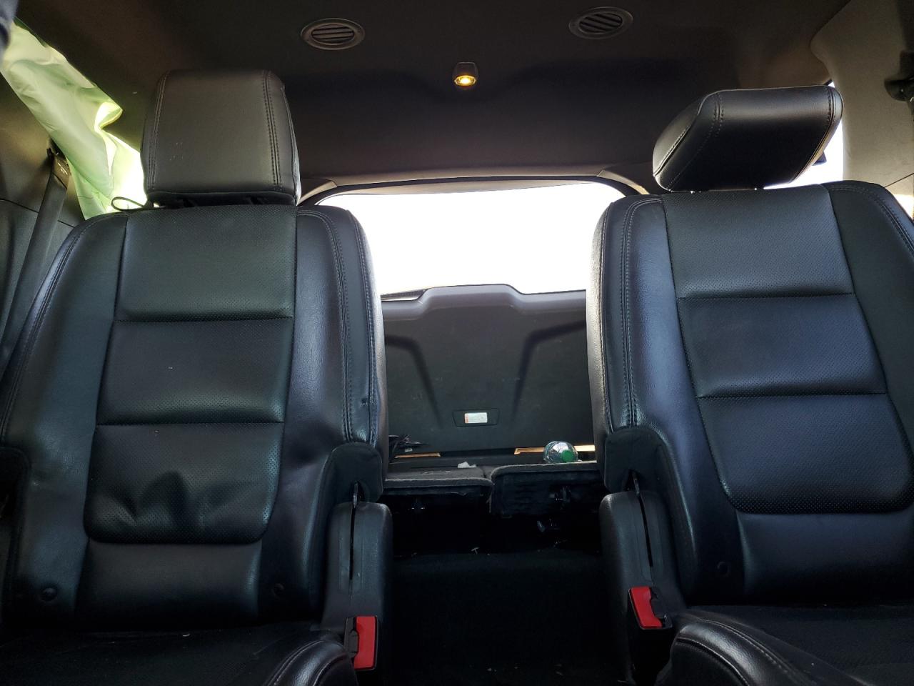 2013 Ford Explorer - Image 10