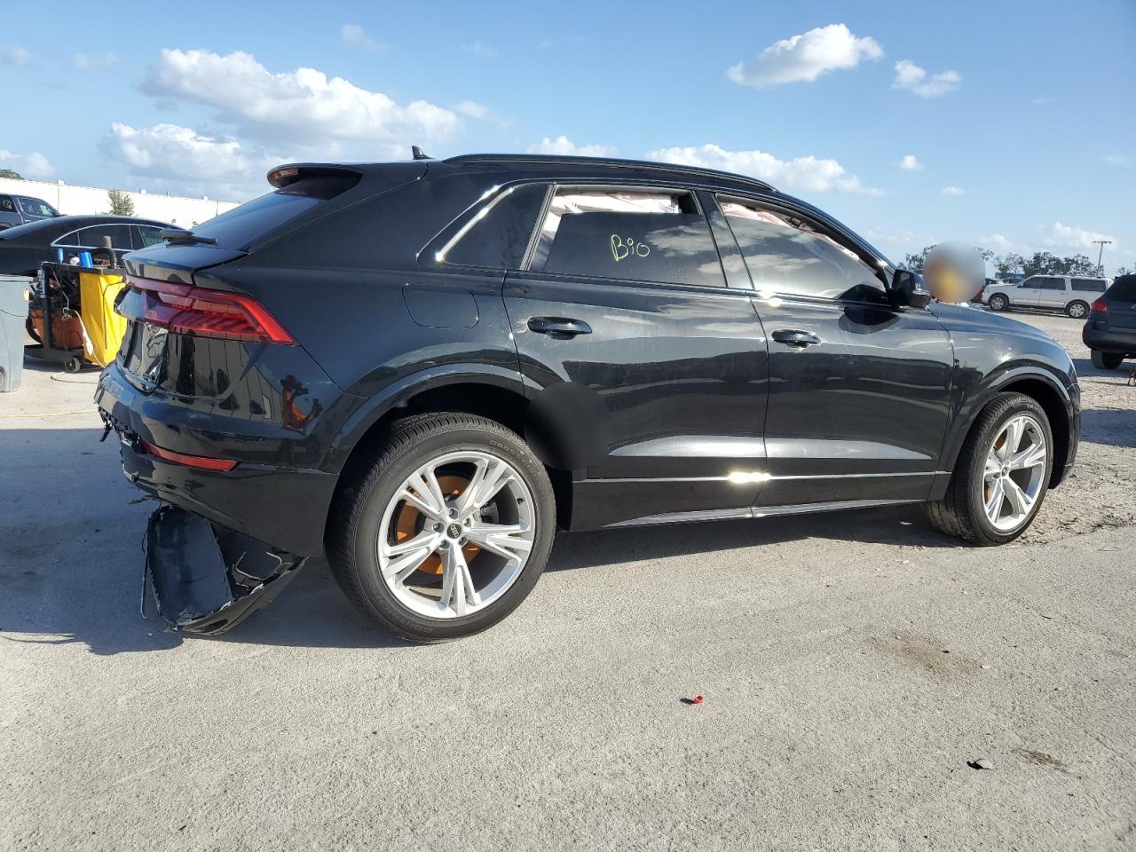 2023 AUDI Q8 - Image 3