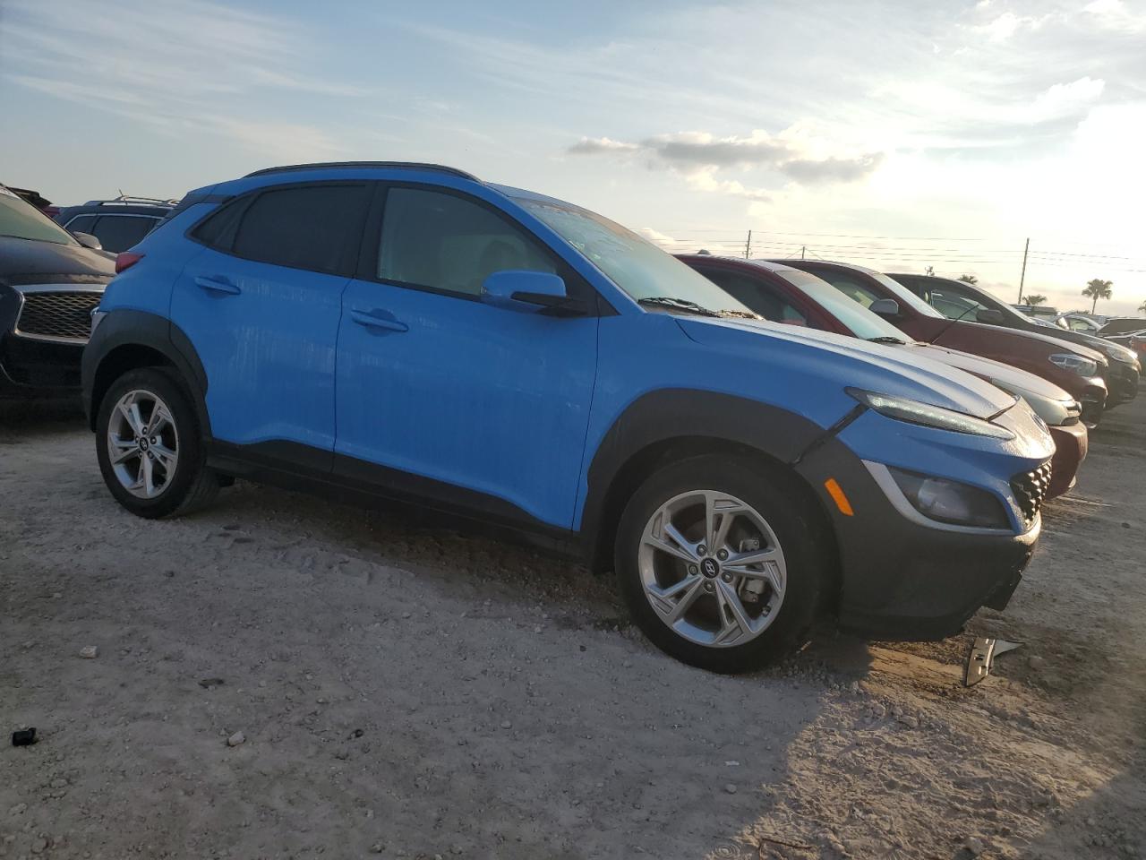 2022 HYUNDAI KONA - Image 4