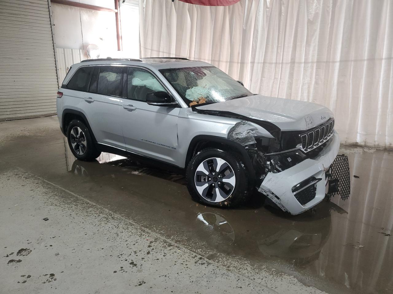 2024 Jeep Grand Cherokee - Image 4
