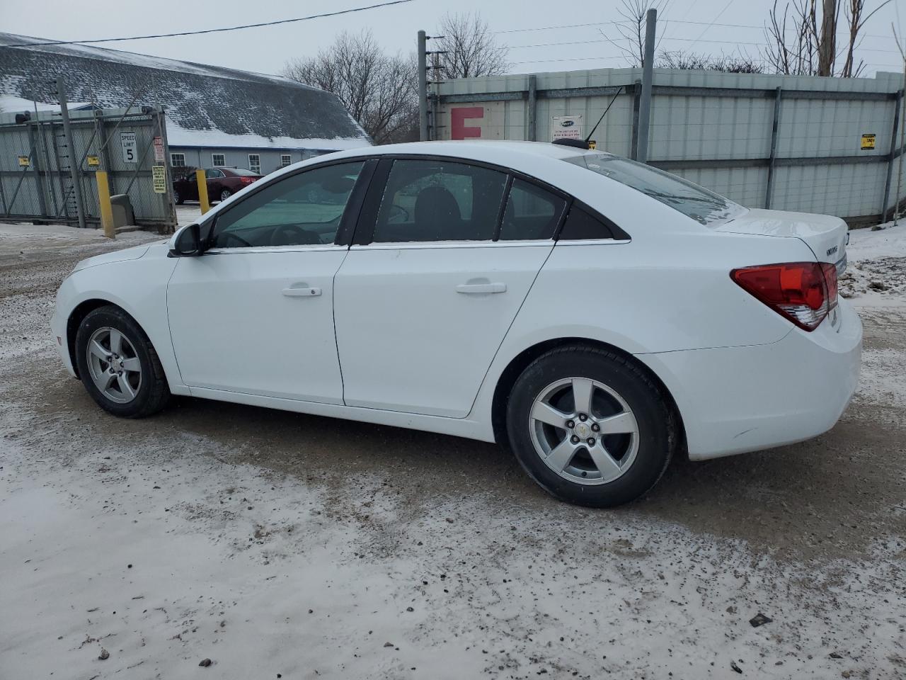 2015 Chevrolet Cruze - Image 2