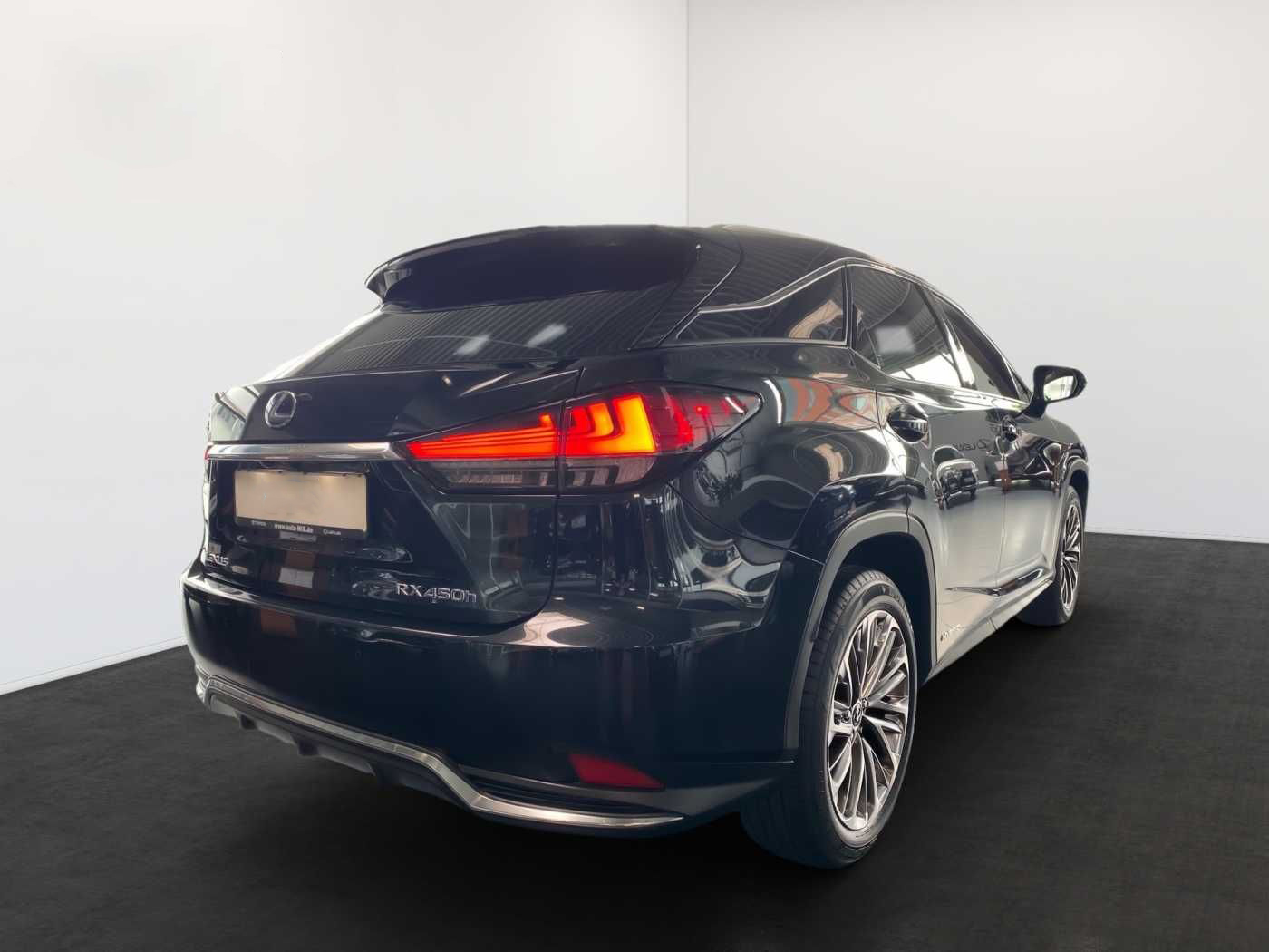 2022 Lexus RX450H - Image 4