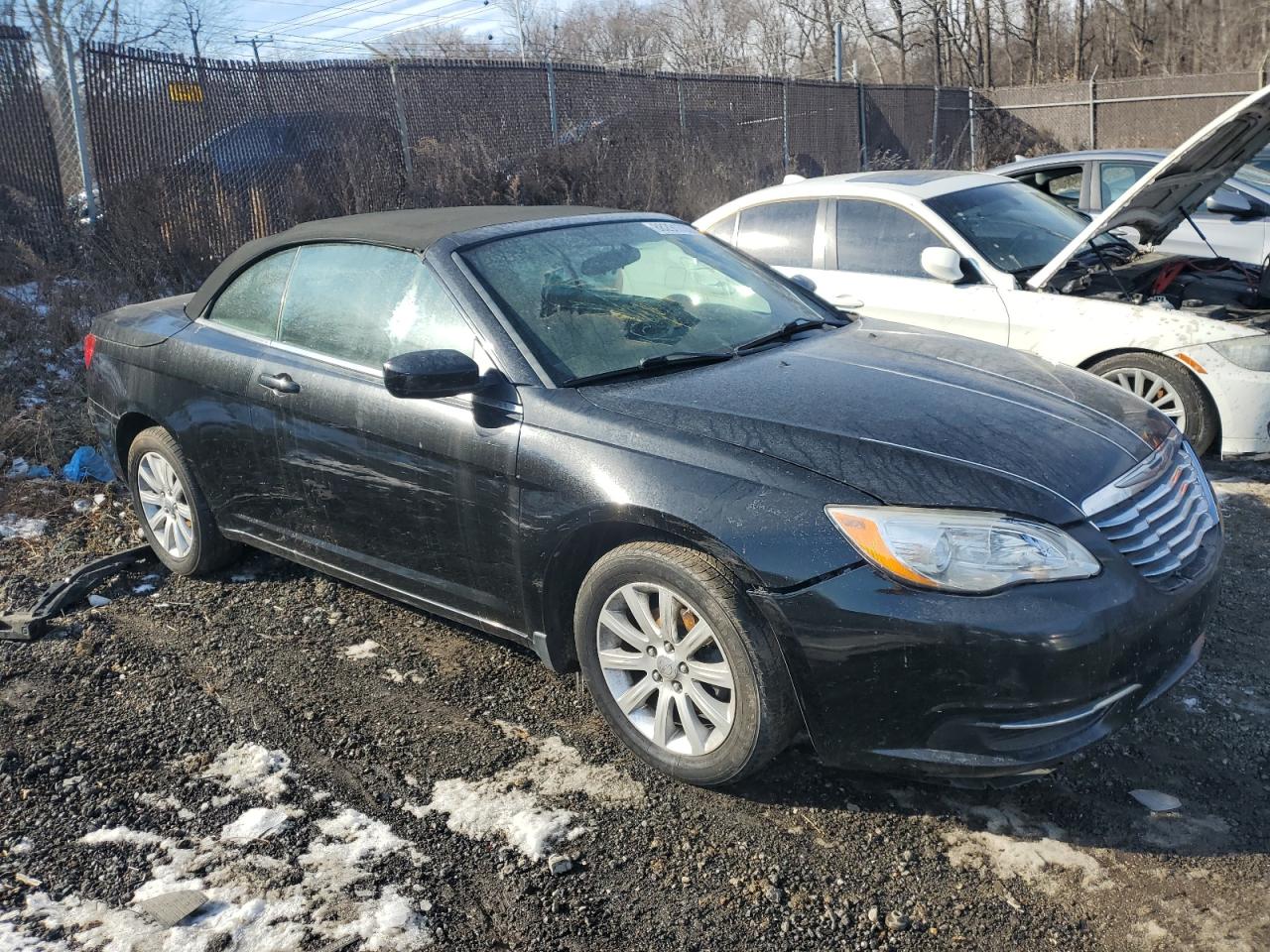 2012 CHRYSLER 200 - Image 4