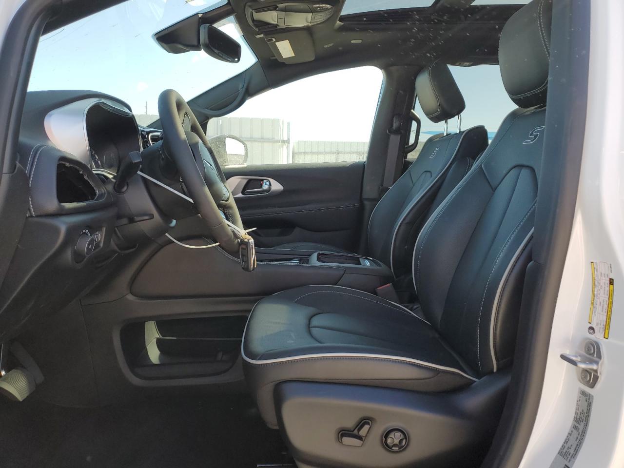2025 CHRYSLER PACIFICA - Image 7