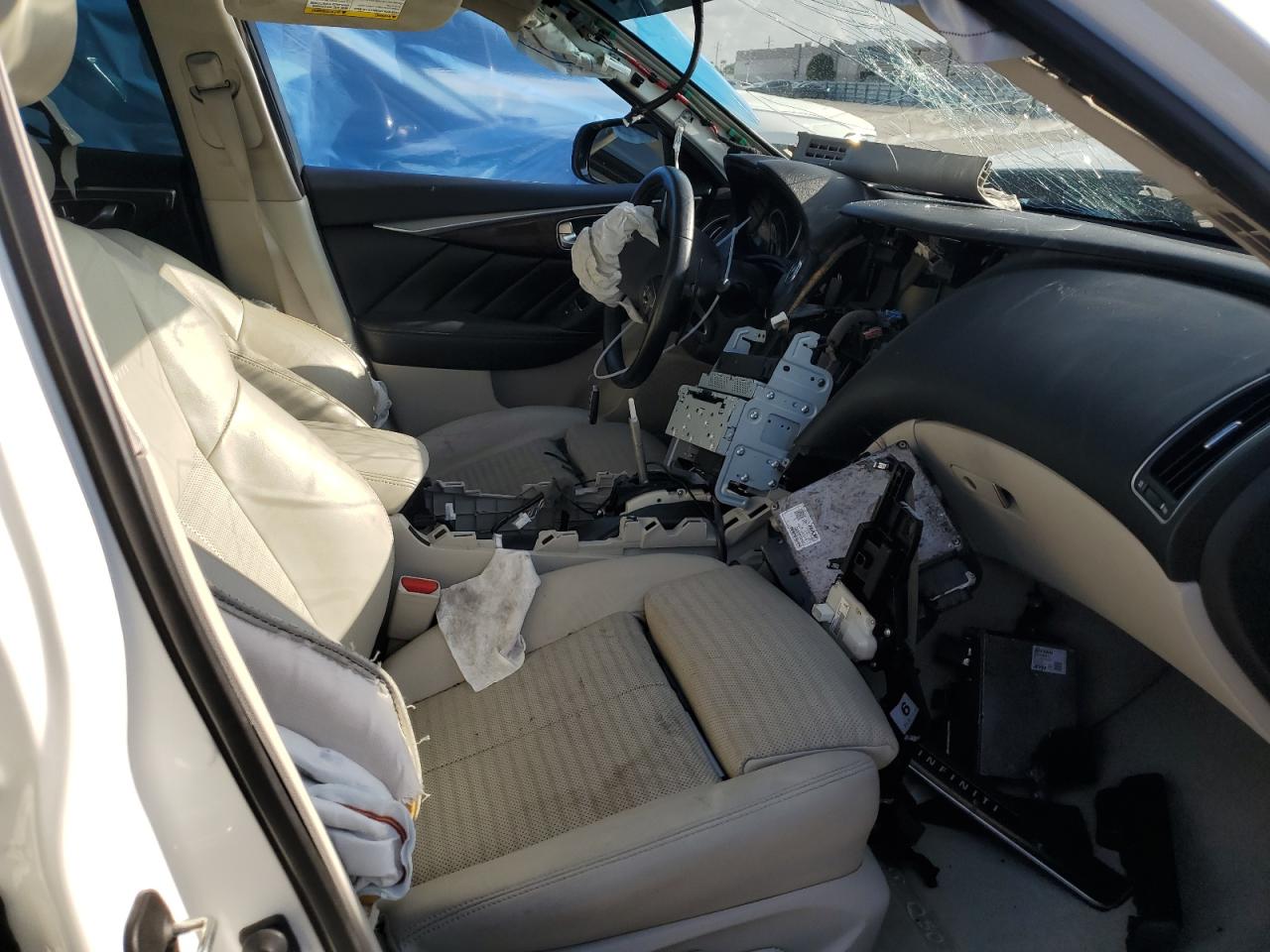 2014 Infiniti Q50 - Image 7
