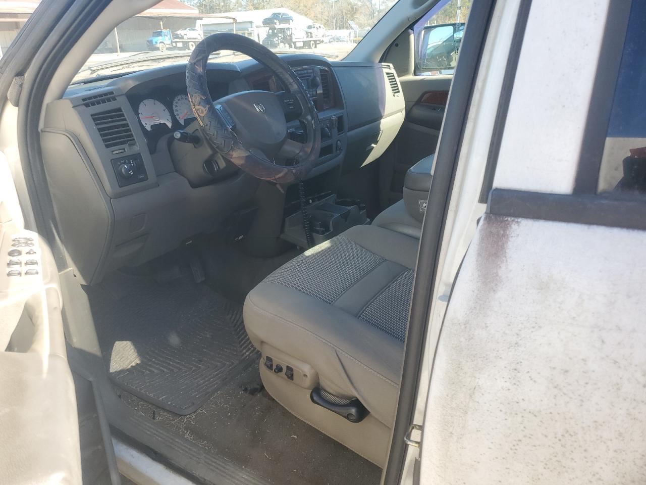 2006 DODGE RAM 3500 - Image 7