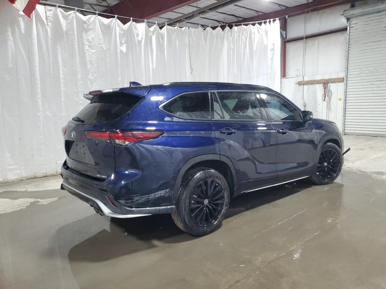 2024 Toyota Highlander - Image 3