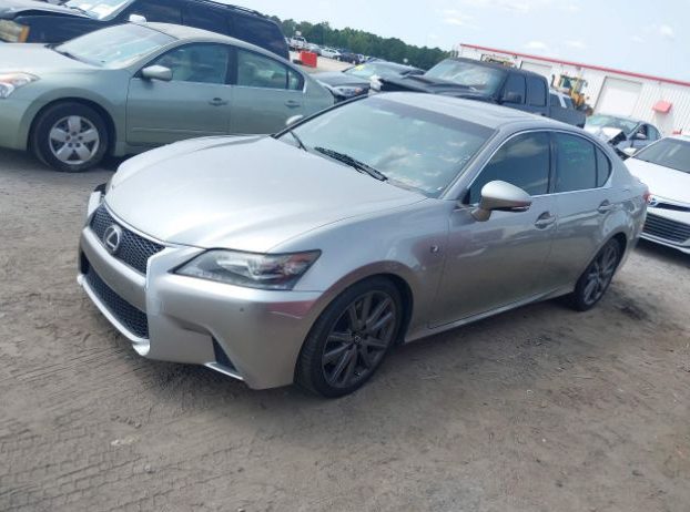 2014 Lexus GS300H - Image 3