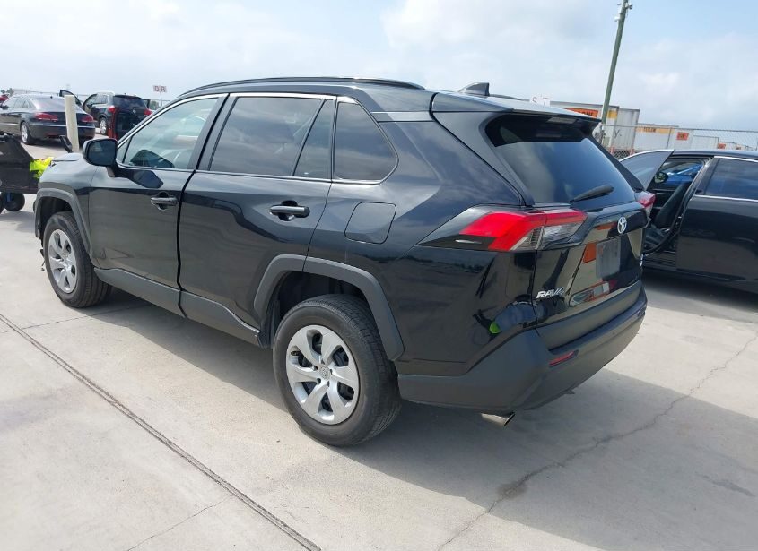 2021 Toyota RAV4 - Image 4