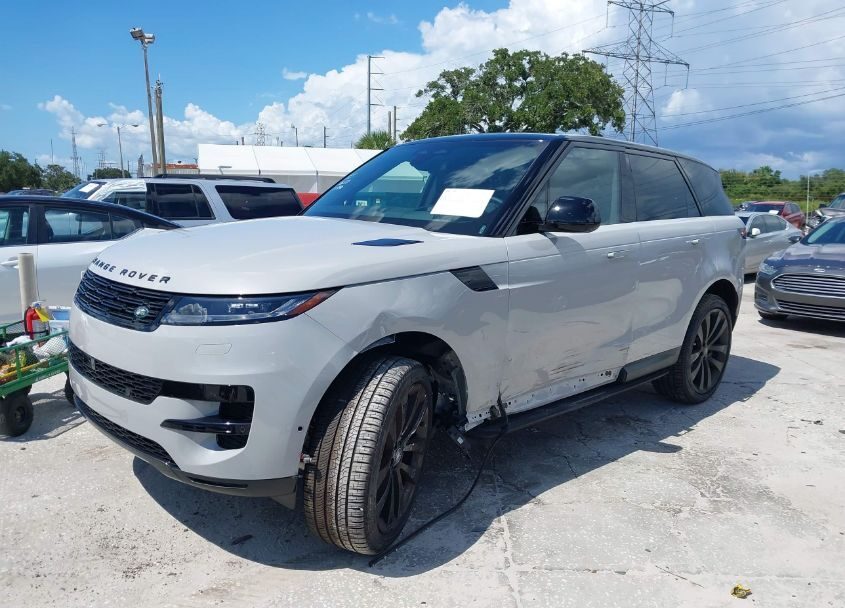 2024 Land Rover Range Rover Sport - Image 3